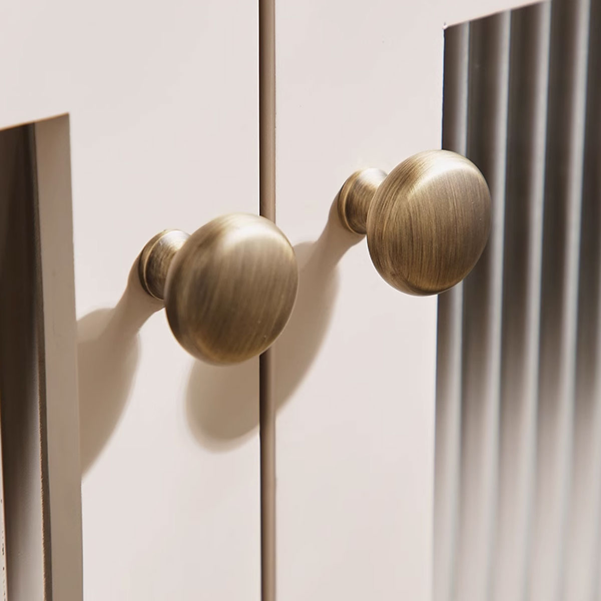 Antique Brass Cabinet Handles – Elegant Design for Cabinets & Drawers