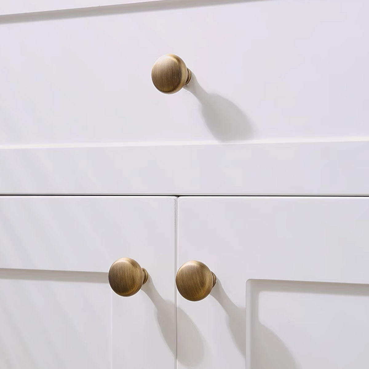 Antique Brass Cabinet Handles – Elegant Design for Cabinets & Drawers
